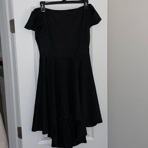 ⭐️Off the shoulder little black dress